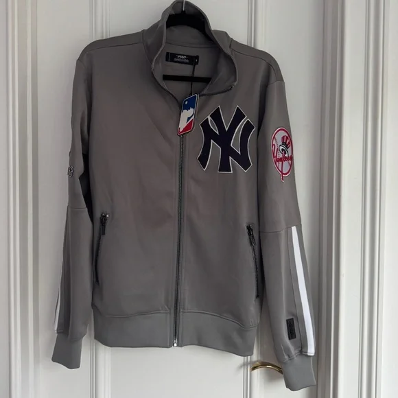 New York Yankees Classic Double Knit Full-Zip Track Jacket by Pro Standard®NWT - Picture 2 of 8